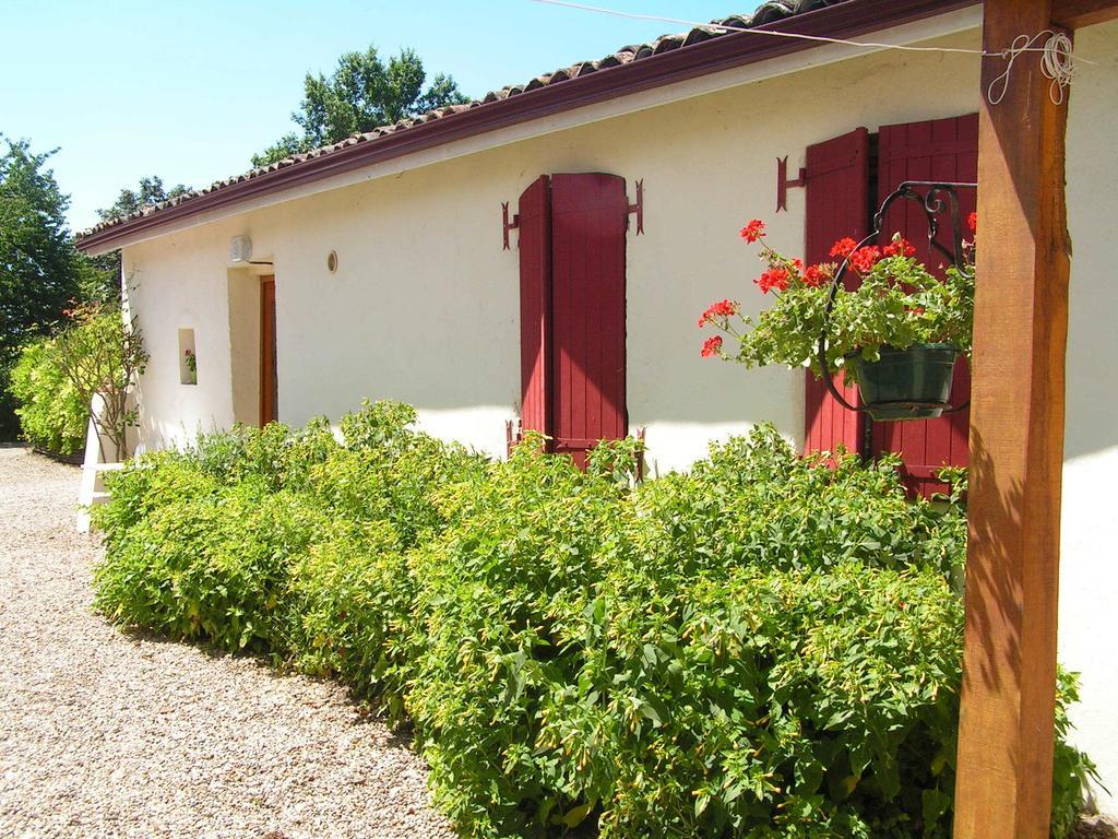 A L'Olivier Bed and Breakfast Montcaret Exteriör bild