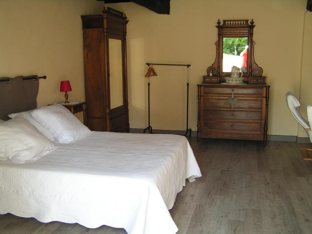 A L'Olivier Bed and Breakfast Montcaret Rum bild